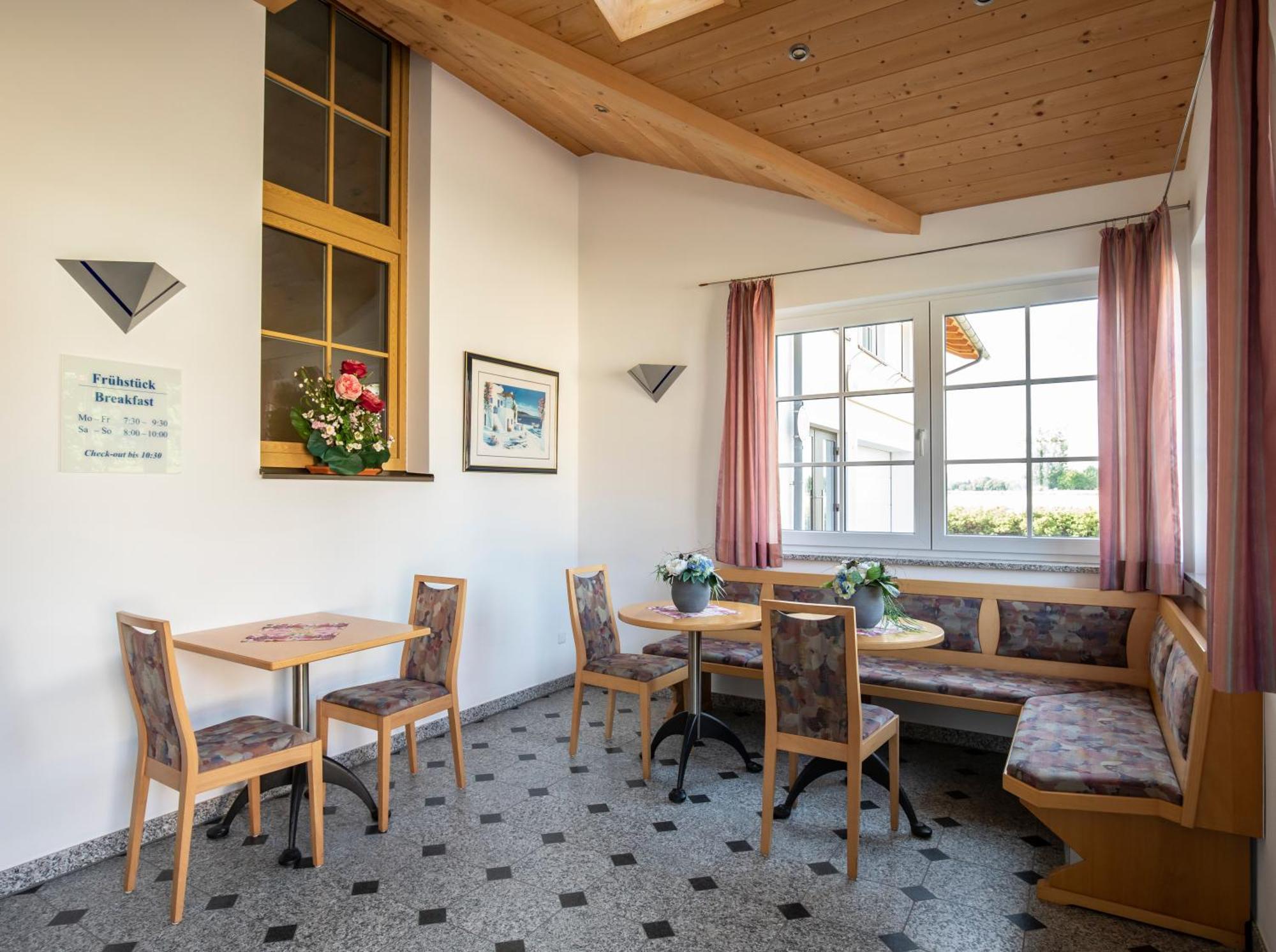 Pension Demmel, Bed & Breakfast Bruckmuhl Ngoại thất bức ảnh