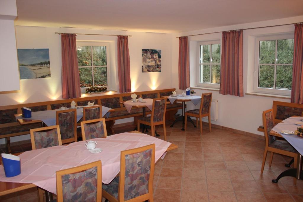 Pension Demmel, Bed & Breakfast Bruckmuhl Ngoại thất bức ảnh