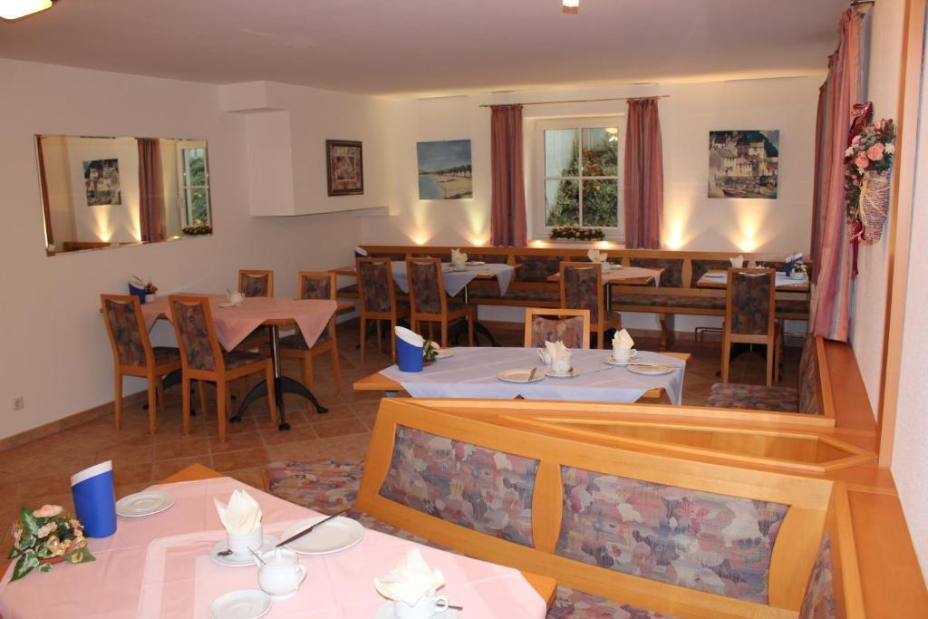 Pension Demmel, Bed & Breakfast Bruckmuhl Ngoại thất bức ảnh