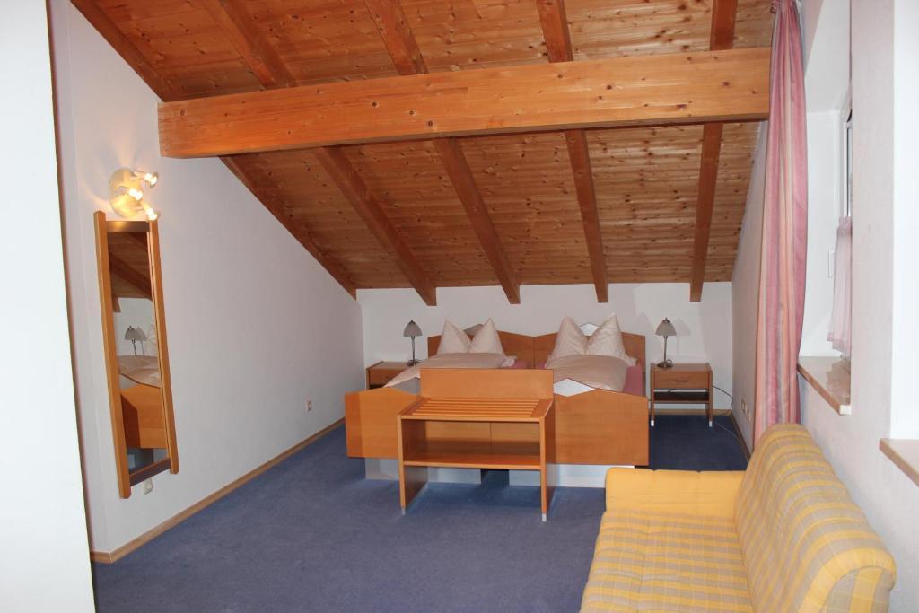 Pension Demmel, Bed & Breakfast Bruckmuhl Phòng bức ảnh